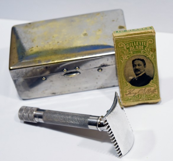 1911 Single Ring Razor 1f.jpg