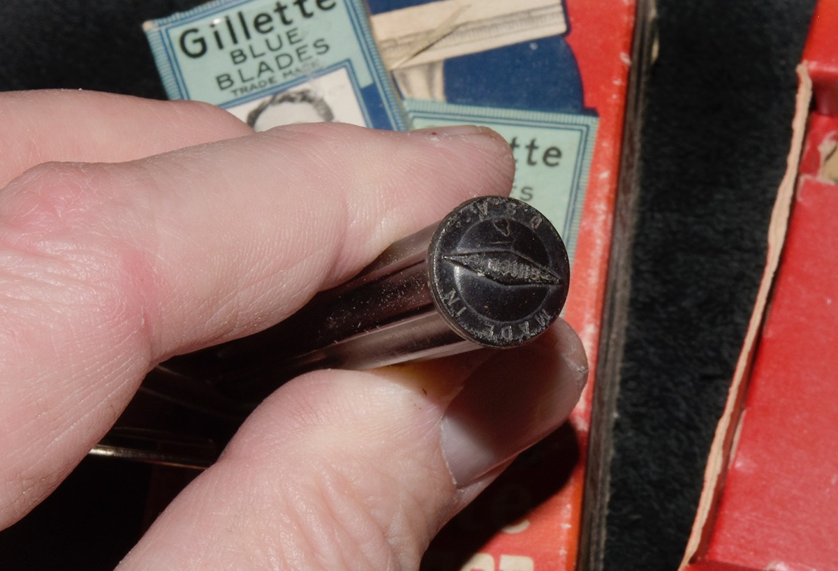 Bakelite Handle Tech 1950s 1a.jpg