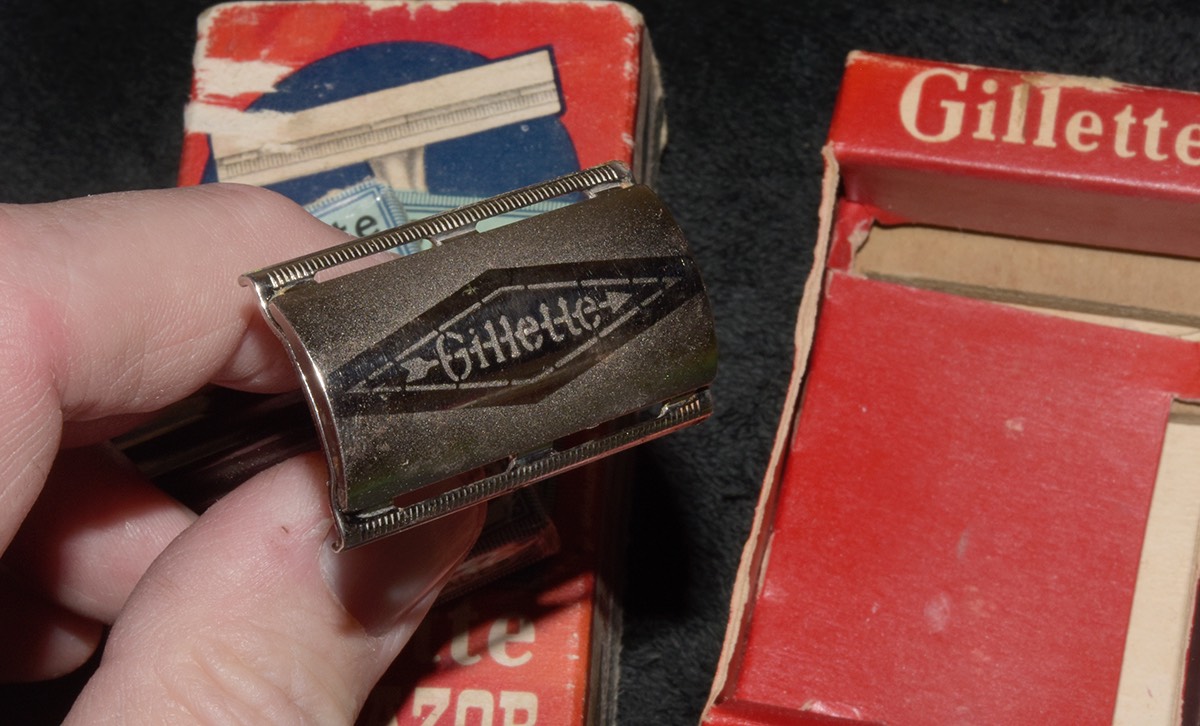 Bakelite Handle Tech 1950s 1b.jpg