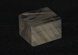 Karasu Namazu Tomo