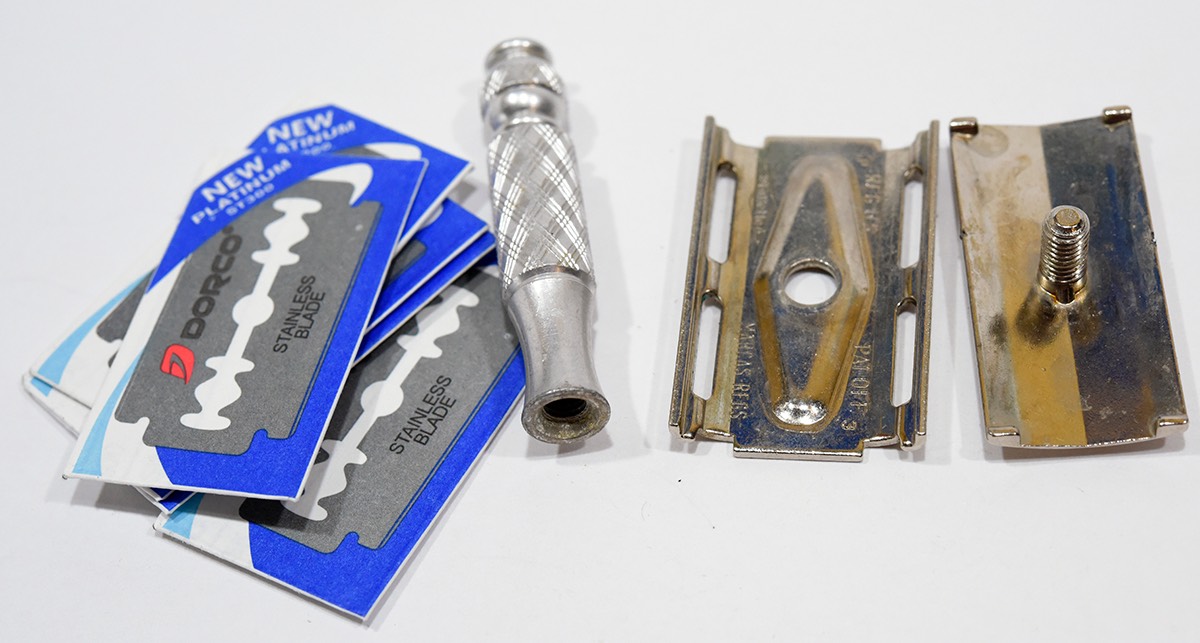 Pleather Travel Tech 1970 1d.jpg