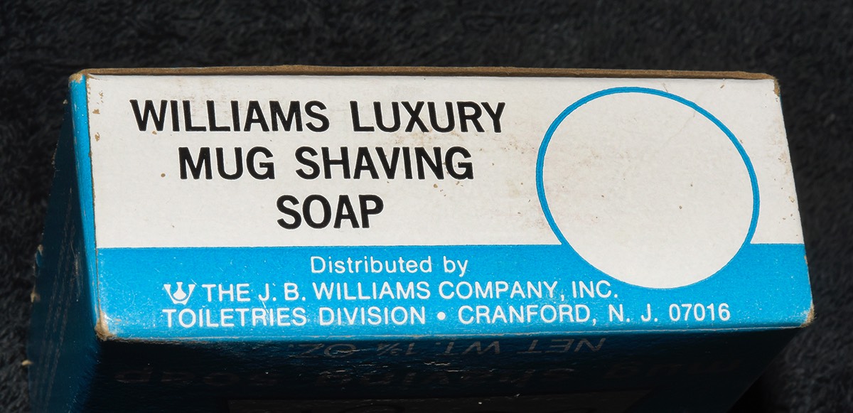 Williams Luxury End Flap 1a.jpg